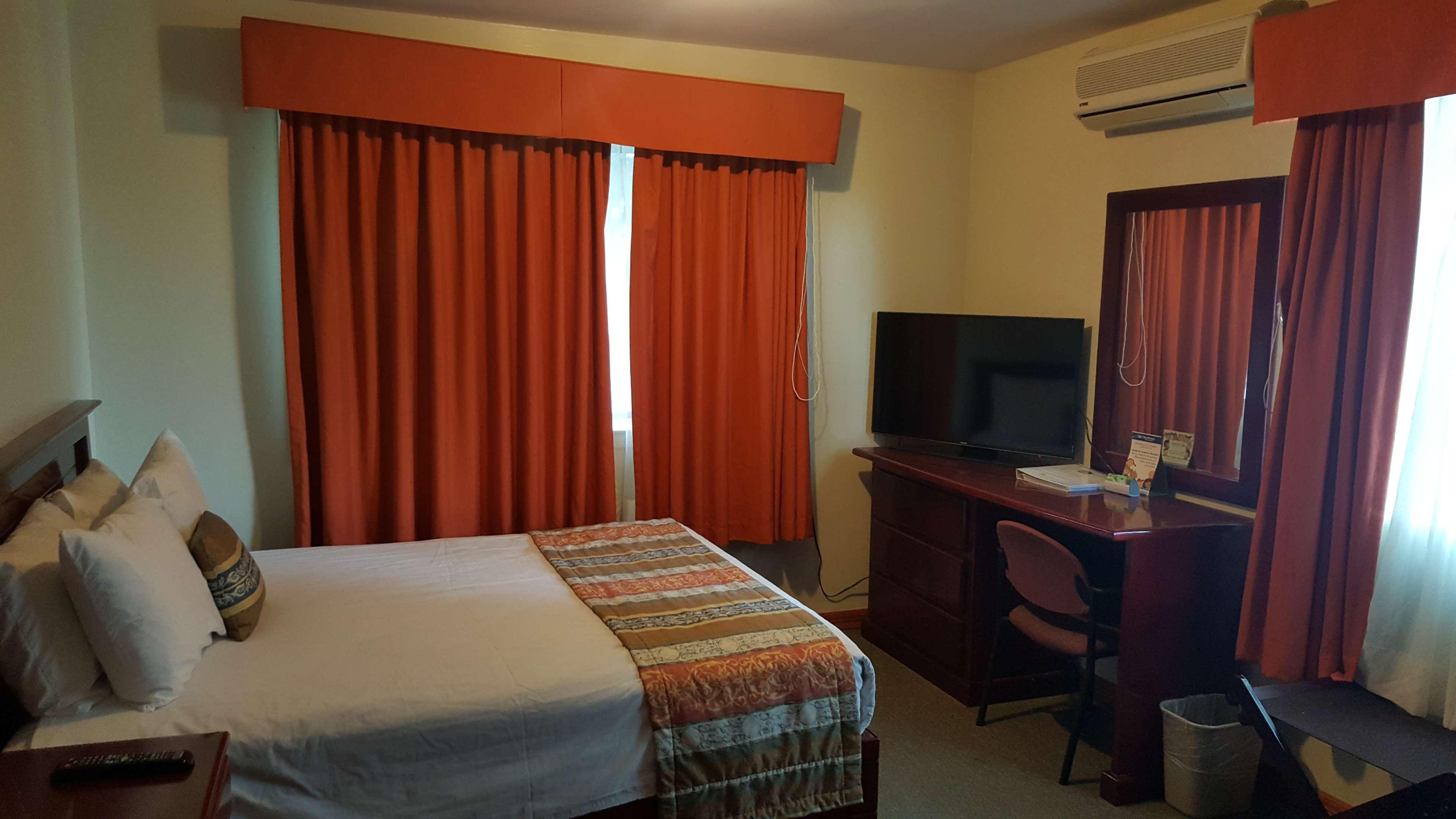 Best Western Bazarell Inn Montemorelos Exteriér fotografie