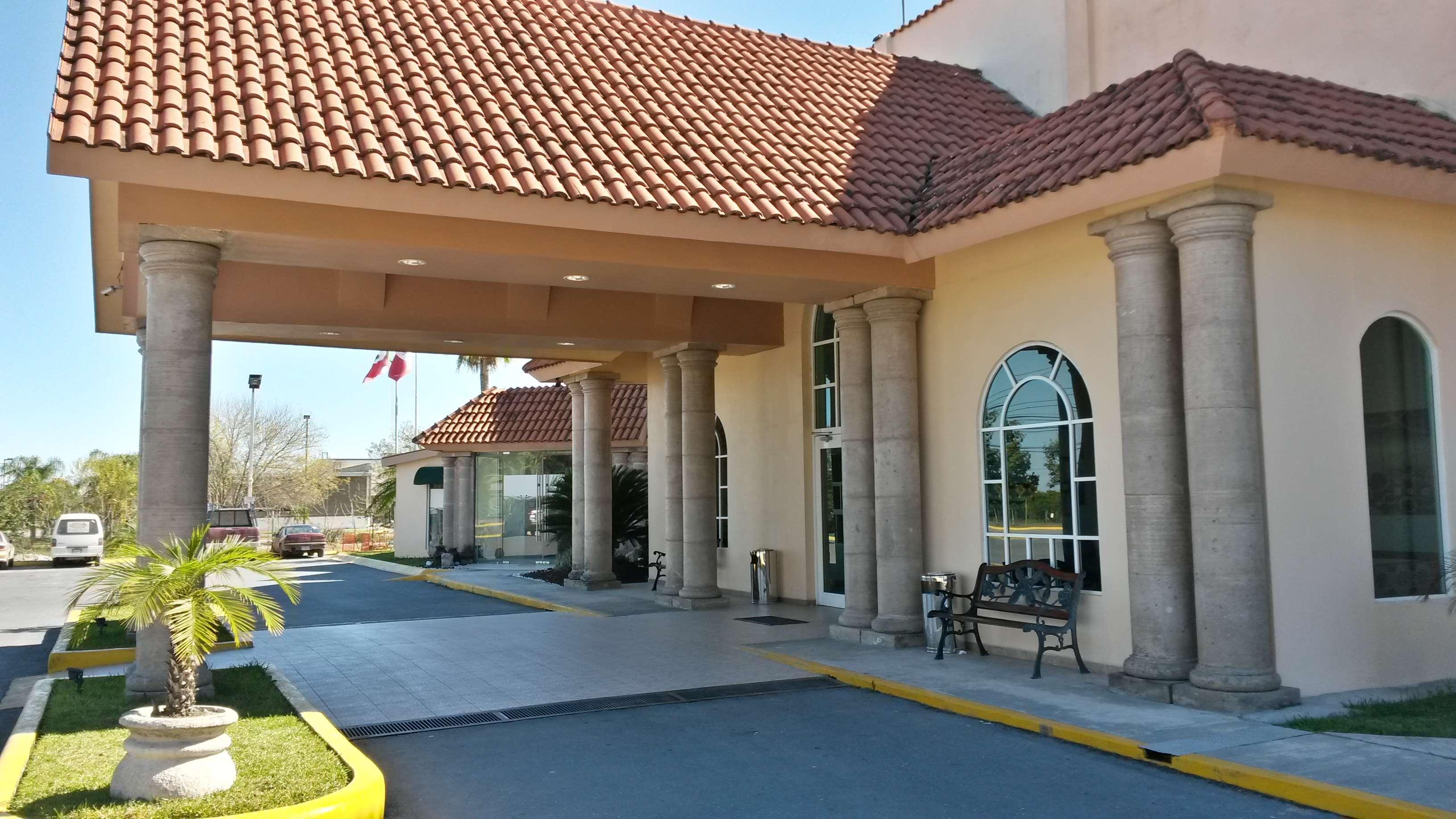 Best Western Bazarell Inn Montemorelos Exteriér fotografie