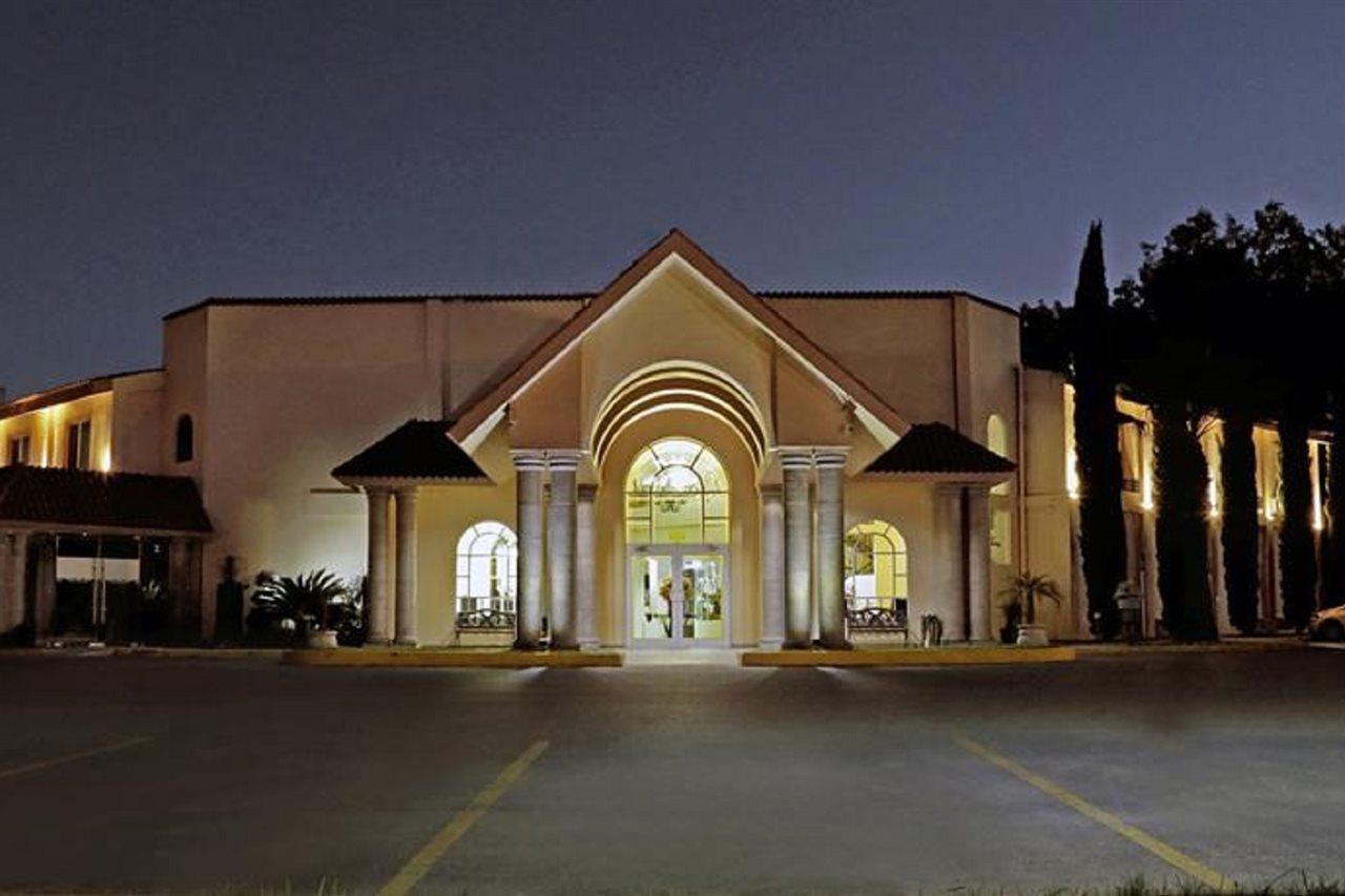 Best Western Bazarell Inn Montemorelos Exteriér fotografie