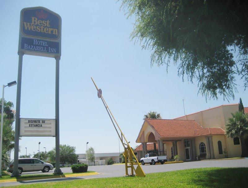 Best Western Bazarell Inn Montemorelos Exteriér fotografie